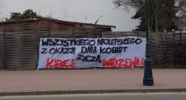Kibice Widzewa Łódź pamiętali o życzeniach dla kobiet 