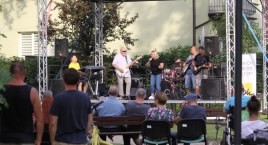 Koncert letni przy baszcie. Koniunktura zagrała przeboje Breakout i nie tylko (foto, film)
