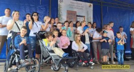 Piknik sąsiedzki przy Domu na 105 w Zdunach (foto)