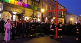 Nabożeństwa wielkopostne w łowickich kościołach