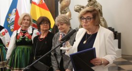 Łowicz. 10-lecie łowickiego oddziału Europejskiej Unii Kobiet – Sekcja Polska (foto, film)