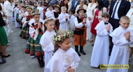 I Komunia Św. w parafii katedralnej w Łowiczu (foto)