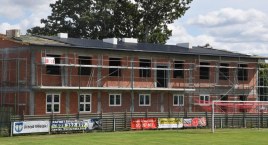 Jak postępują prace związane z nowym zapleczem KS Pelikan? (foto)