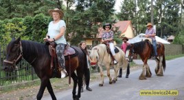 Jazda konna i nie tylko! Łowiccy seniorzy w KARINO! (foto, film)