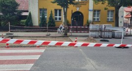 Przy Dwójce będzie bezpieczniej! Powstaje wyniesione przejście dla pieszych (foto)
