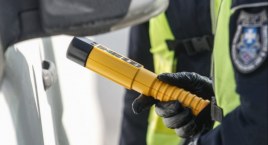 Pijany rowerzysta zatrzymany do kontroli. Policjanci wystawili mu wysoki mandat!