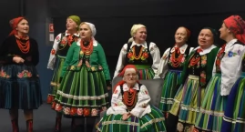 Maria Stachnal - łowicka wycinankarka z 60-letnim stażem (foto,film)