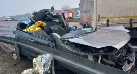 Wypadek na A2 z udziałem trzech aut! Samochód ciężarowy blokuje przejazd autostradą w stronę Poznania (foto) AKTUALIZACJA!