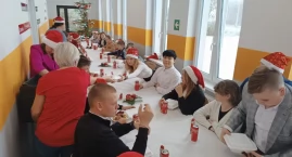 Bar Jagódka i szkoła z Czernikowa wspierają Dom Mocarzy (foto)