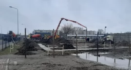 Łowicz. Ruszyła budowa budynku wystawowo-handlowego przy targowisku (foto, film)