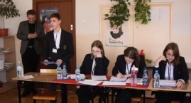 I Łowicki Turniej Debat Oksfordzkich (foto, film)