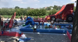 Wodne szaleństwo owładnęło plażą nad Bzurą! (foto)