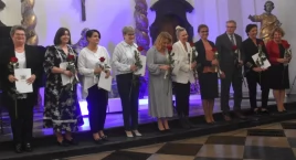 Burmistrz Łowicza przyznał nagrody z okazji Dnia Edukacji Narodowej. Kto je dostanie?
