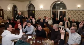Walne zebranie w Pelikanie Łowicz. Członkowie stowarzyszenia niemal jednomyślni w sprawie przyszłości klubu (foto, film)