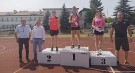 „Biegajmy z Olimpijczykami”. Jubileuszowy X Cross Domaniewicki już 25 maja!