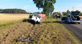 Śmiertelne potrącenie na DW704. Zginęła kobieta na rowerze (foto) [AKTULIZACJA] 