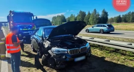 Zdjęcie przedstawia: Kolizja na A2 pod Łyszkowicami. Sprawca ukarany mandatem