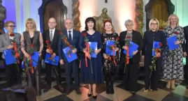 Uhonorowano najlepszych pedagogów i dyrektorów szkół…