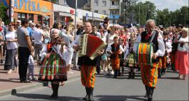 Występy folklorystyczne, warsztaty ludowe i bobiki