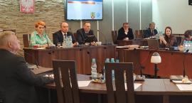 Powiat przeznaczy 2,4 mln zł na pokrycie strat ZOZ w Łowiczu za rok 2018