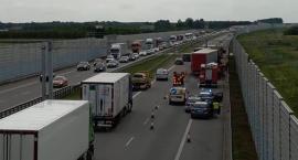 Re:Wypadek z udziałem trzech pojazdów ciężarowych na A2
