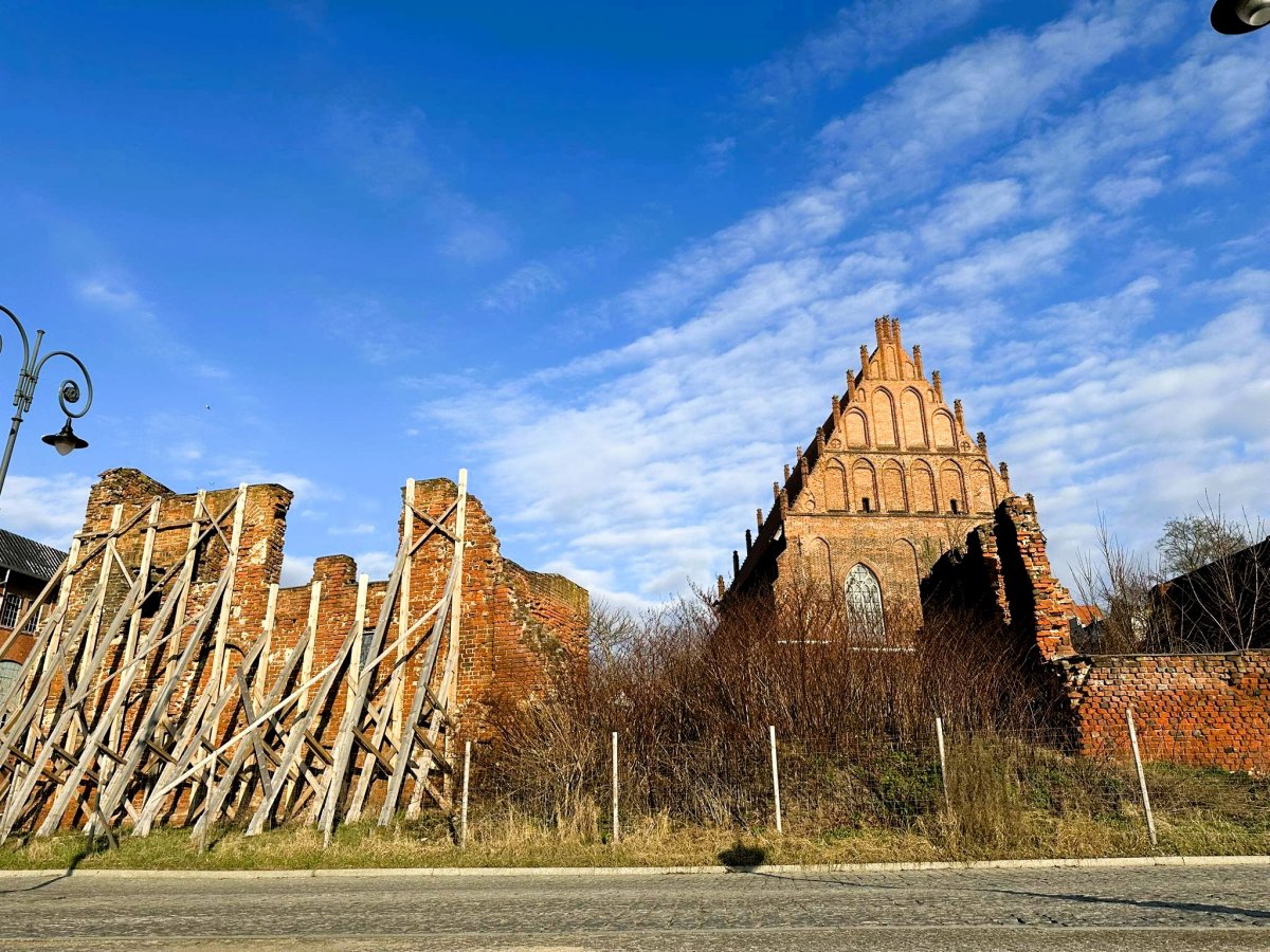 Elbląg: Ponad 3 mln zł na konserwację Galerii EL i zabytkowych murów