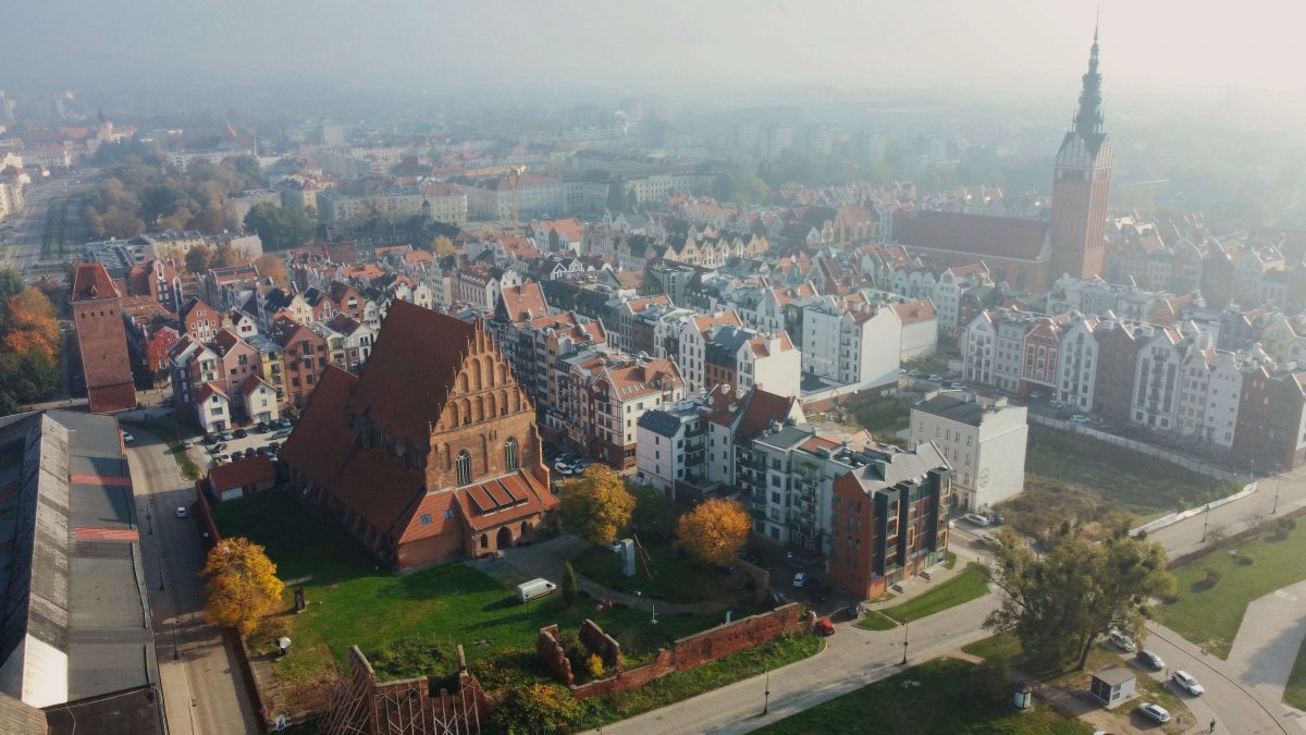 Zniżki i ulgi w Elblągu dla posiadaczy karty mieszkańca. Kto skorzysta z programu?