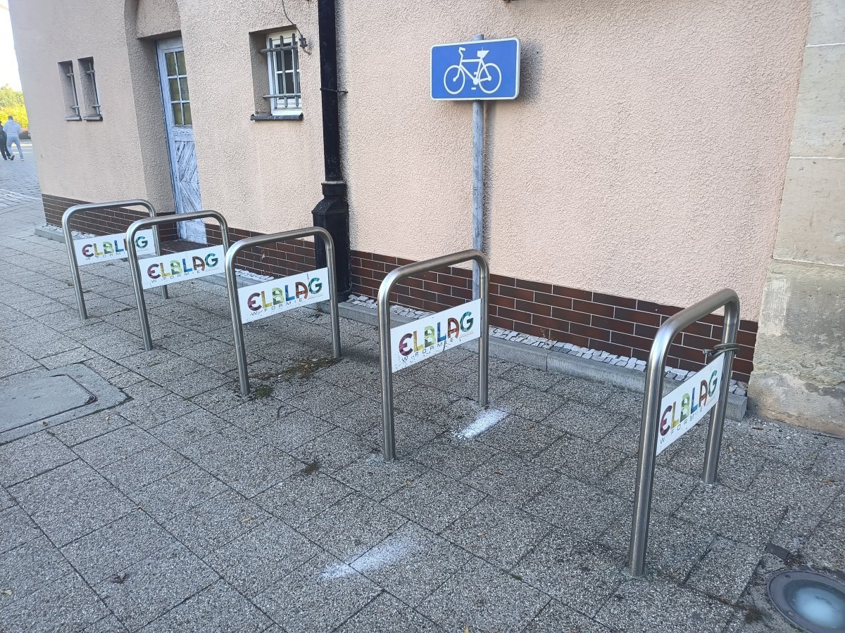 Rowerzyści z Elbląga, czas na Wasz głos! Wskażcie lokalizacje nowych stojaków. Ruszyły rowerowe konsultacje społeczne