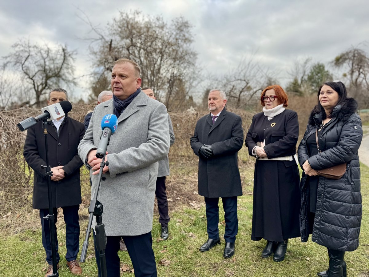 Nie będą budować autostrad, ale drogi życia.  Elbląg i powiat elbląski z rządowym wsparciem na remonty lokalnych dróg
