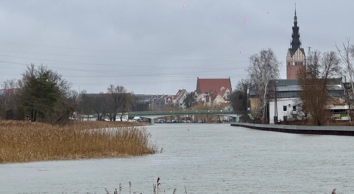 Woda w rzece Elbląg nadal się podnosi. Zwołano posiedzenie sztabu kryzysowego