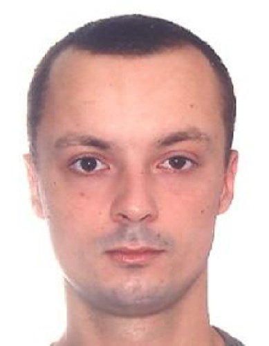 Podszywał się pod funkcjonariusza publicznego i prowadził po alkoholu. Krystian Smukała poszukiwany przez policję z Elbląga
