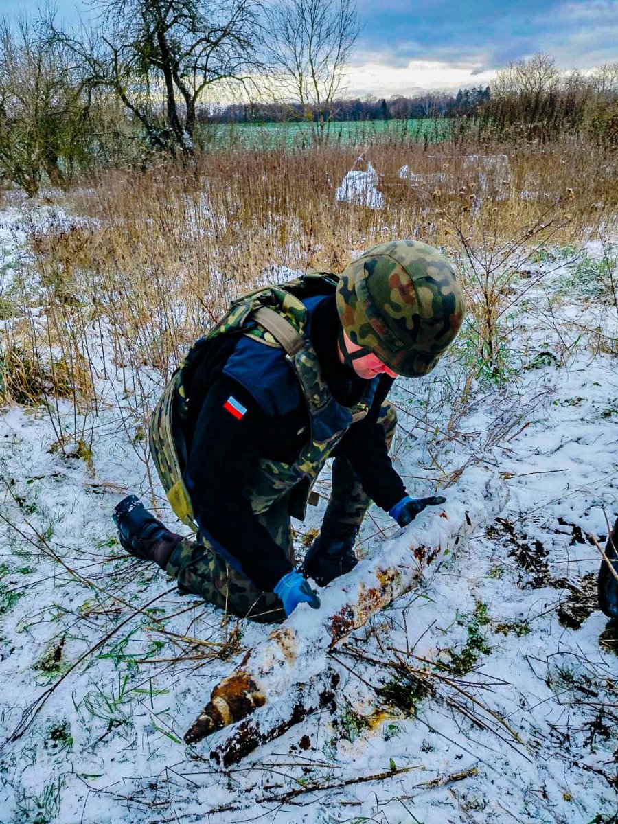 Saperzy z Braniewa zabezpieczyli radziecką amunicję z czasów II wojny światowej
