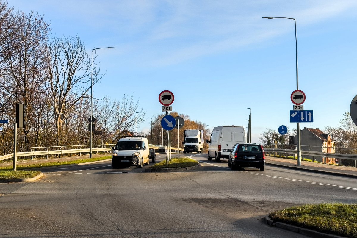 Ekspertyzy zamiast remontu: Most Wyszyńskiego nadal w użytkowaniu