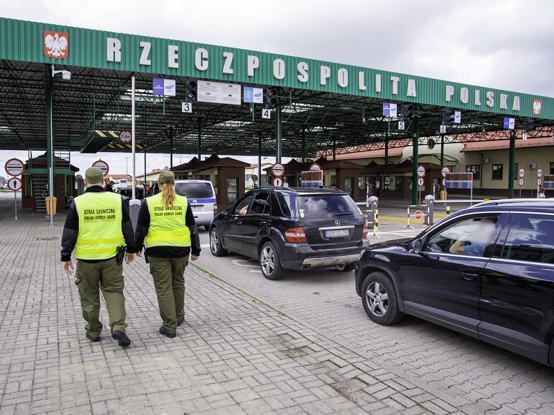 Jeździł autem bez ważnych badań technicznych. Wpadł na przejściu granicznym w Grzechotkach 