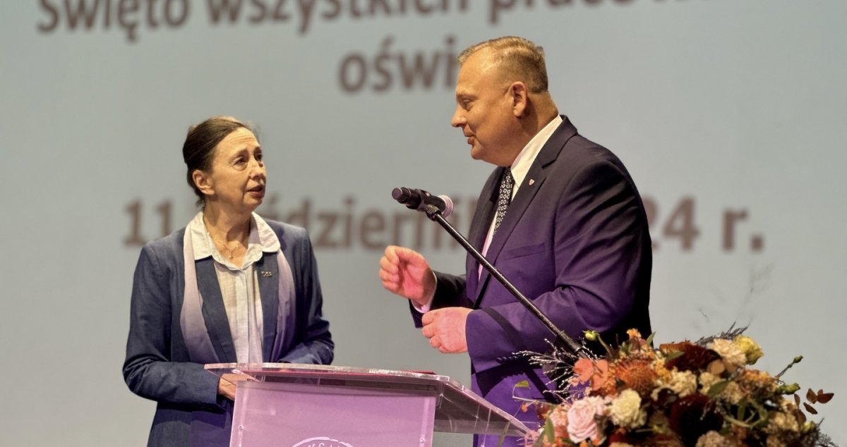 Uroczystości z okazji Dnia Edukacji Narodowej w Elblągu [ZDJĘCIA]