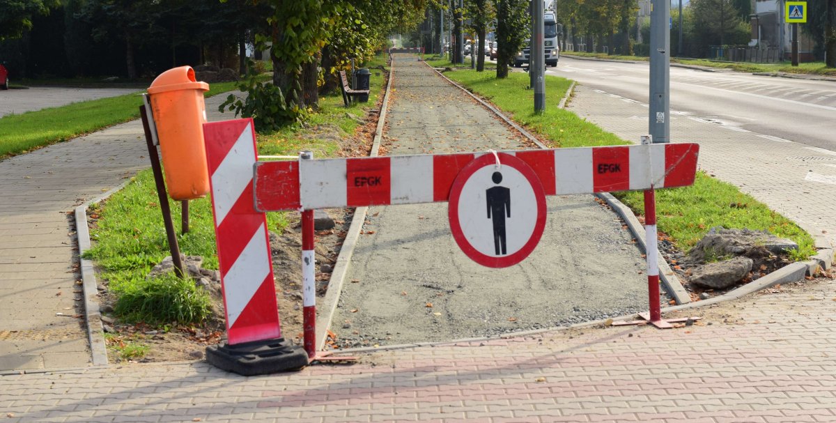 Kolejny odcinek ścieżki rowerowej wzdłuż al. Grunwaldzkiej w budowie