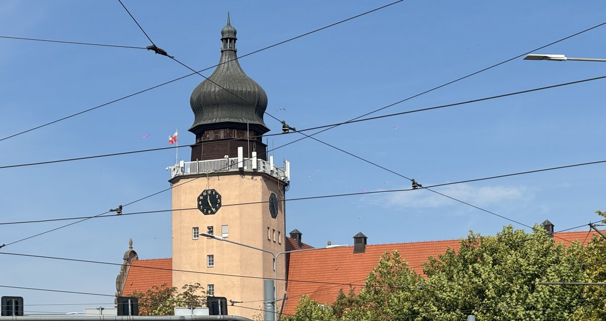 Elbląg: Bez awizo i kolejek na poczcie. Ratusz wprowadza e-administrację. Listy wyślesz i odbierzesz przez internet