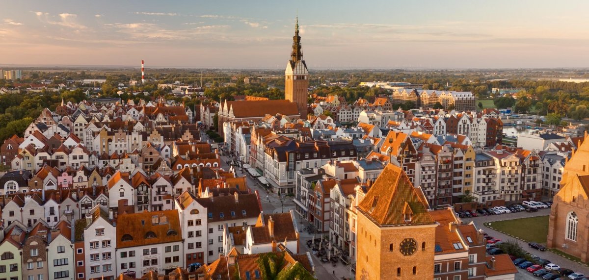 Ile zarabiają mieszkańcy Elbląga i Braniewa? Gdzie w regionie płace są najwyższe?