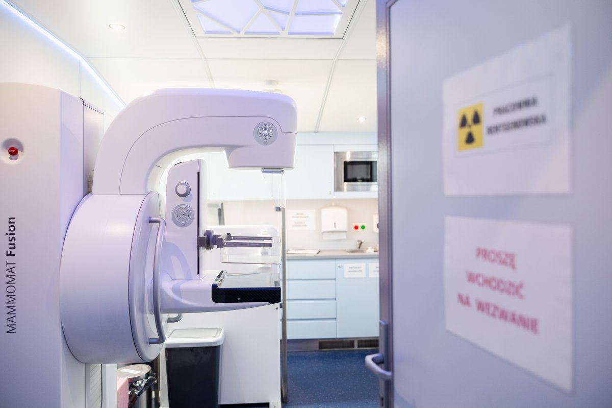 Bezpłatna mammografia dla mieszkanek powiatu elbląskiego. Sprawdź, gdzie można wykonać badanie
