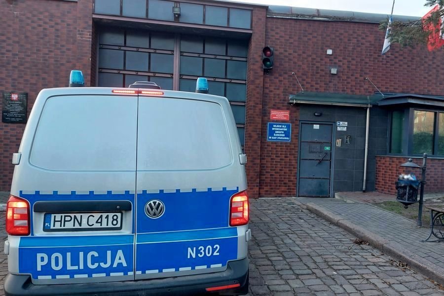 Miał być ślub, a jest areszt. 48-letni mężczyzna zatrzymany przez policję tuż przed zawarciem związku małżeńskiego
