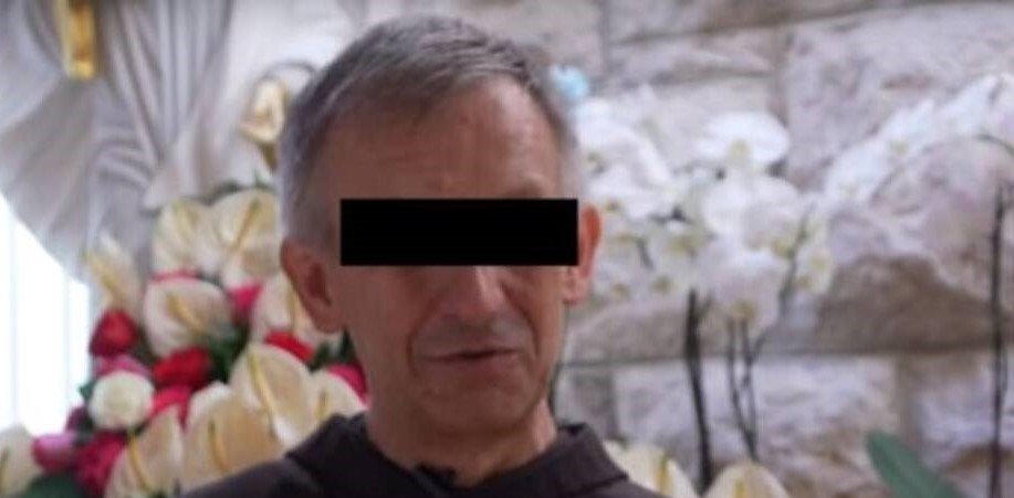 Proces zakonnika oskarżonego o przestępstwa o charakterze seksualnym