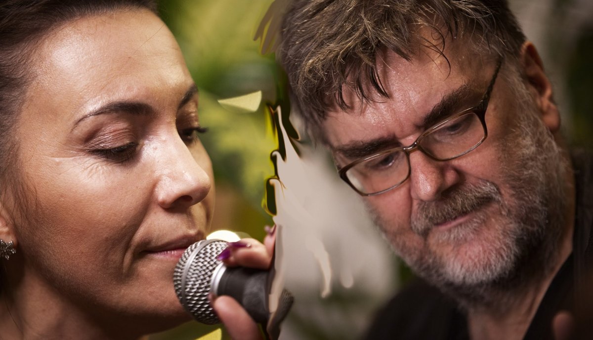  XXVII Letni Salon Muzyczny Bażantarnia 2024 zaprasza na recital piosenki literackiej i kabaretowej pt. „Życiem się ciesz”