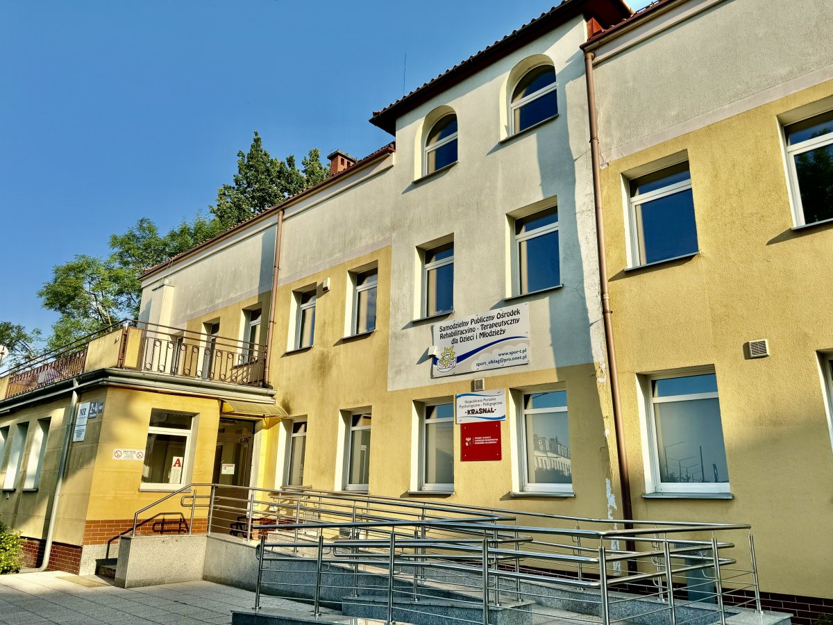 Ośrodek Rehabilitacyjno-Terapeutyczny dla Dzieci i Młodzieży w Elblągu 
 przy ulicy Królewieckiej czeka na remont 