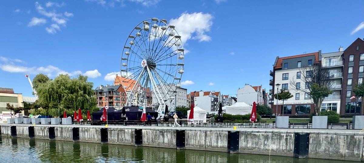 Koło widokowe w Elblągu. W jakich godzinach czynny będzie diabelski młyn i jakie są ceny biletów?