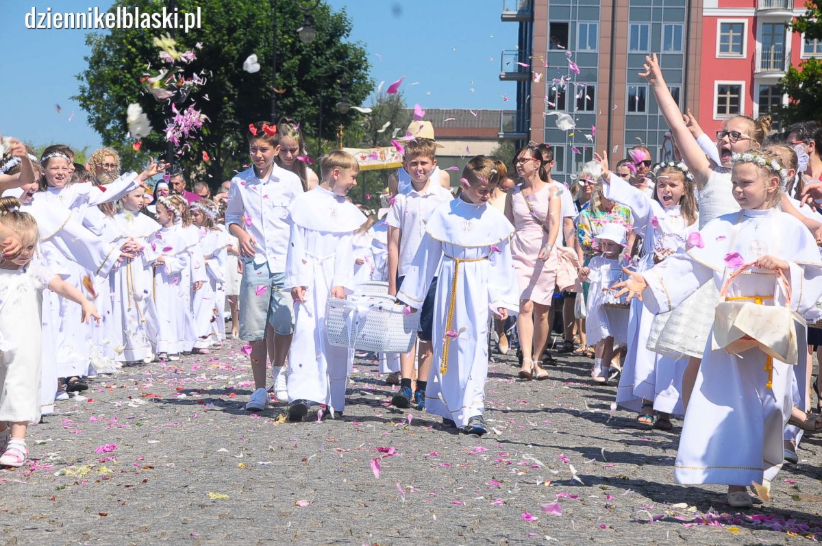 Boże Ciało 2024 w Elblągu. Ulicami miasta przejdzie łącznie 10 procesji [SPRAWDŹ TRASY]
