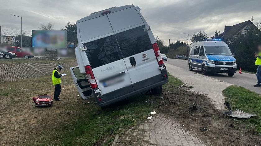 Sąd Okręgowy w Elblągu podtrzymał decyzję o odmowie aresztu dla kierowcy, który potrącił rodzinę