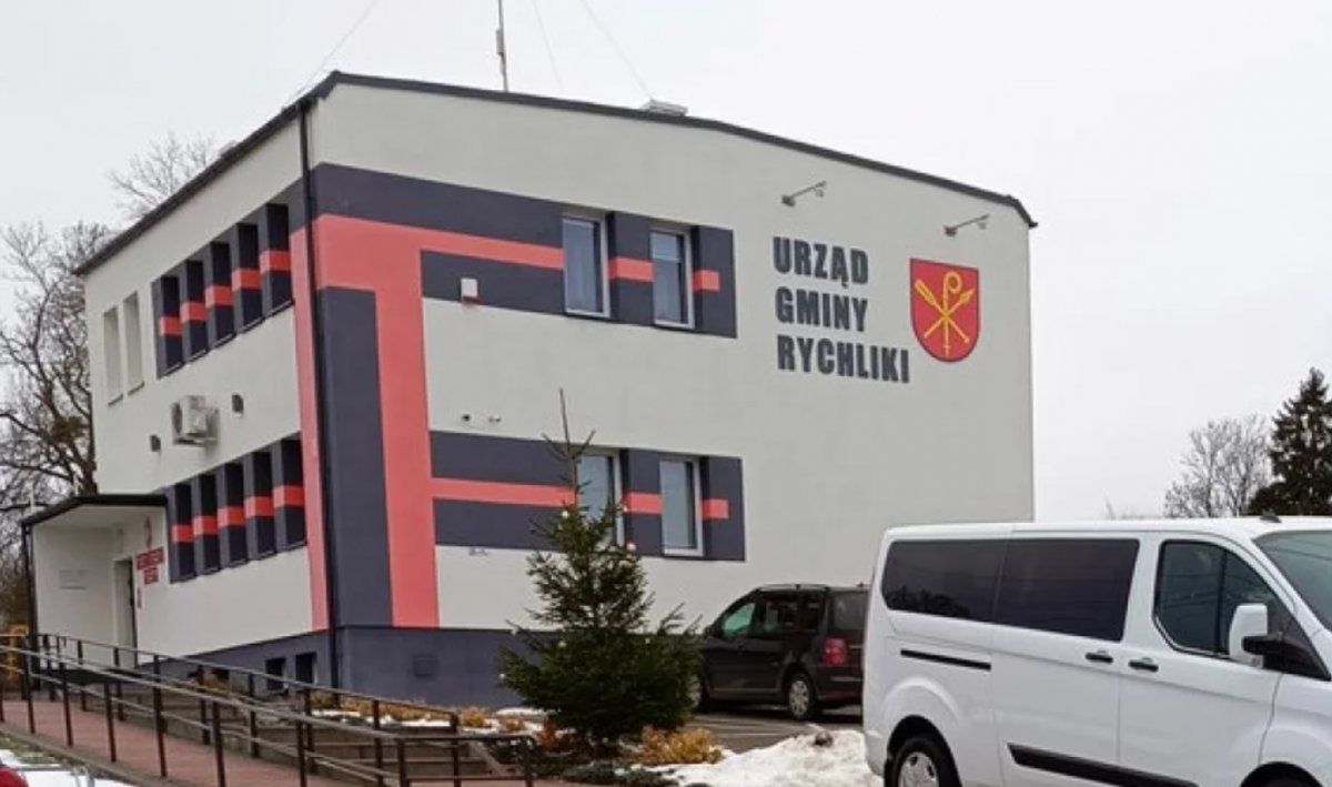 Nikt nie chce pracować w Urzędzie Gminy w Rychlikach? Trwają poszukiwania