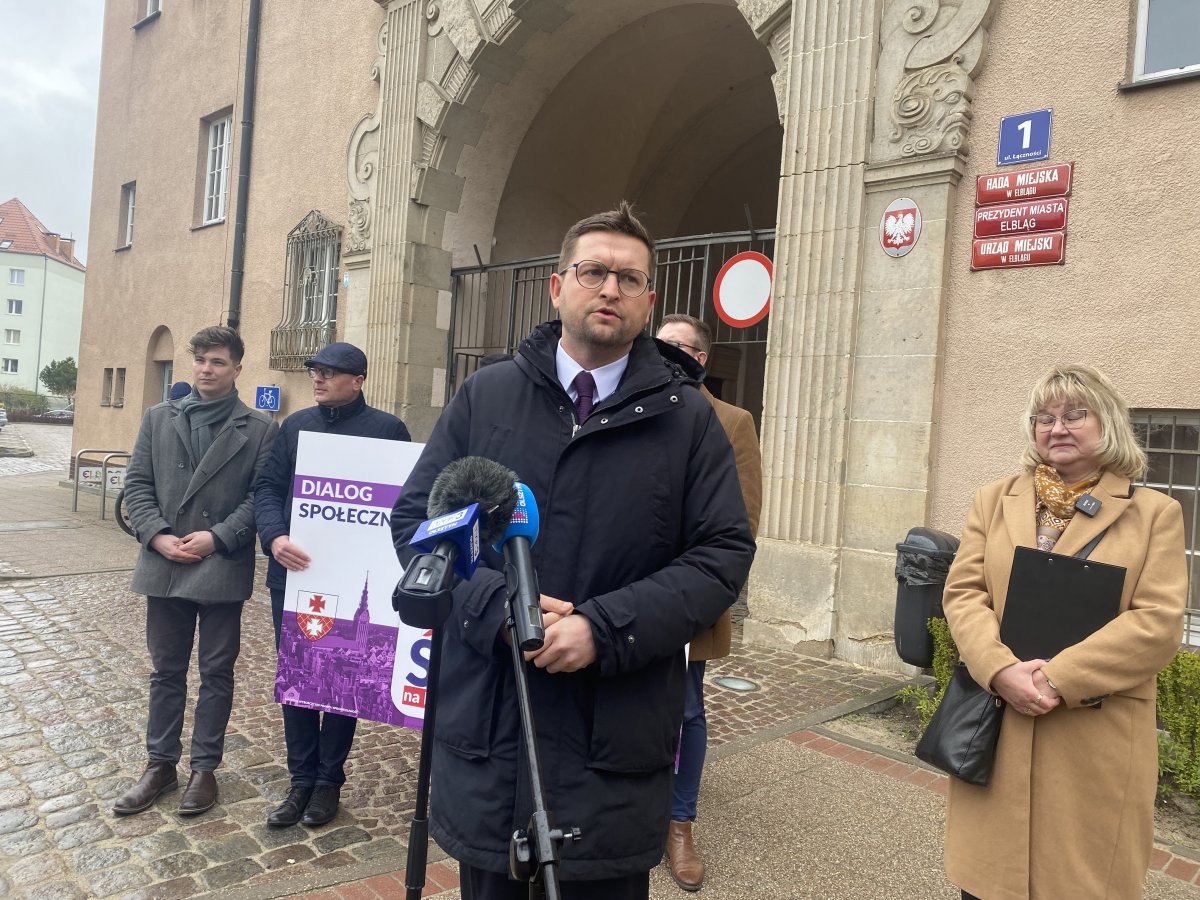Andrzej Śliwka o potrzebie dialogu między prezydentem Elbląga a mieszkańcami i pracownikami ratusza