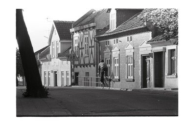 „Wieczny początek. Warmia i Mazury” to świetny reportaż Beaty Szady, która przystępnym językiem opisuje burzliwą historię tego regionu i tożsamość jego mieszkańców