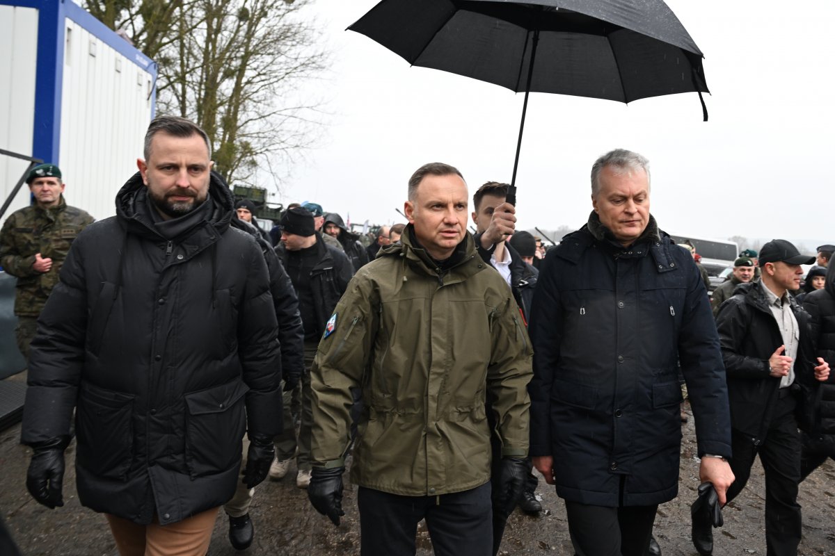 Korzeniewo: Przeprawa sprzętu wojskowego i żołnierzy przez Wisłę. Trwają manewry Dragon-24 [ZDJĘCIA]